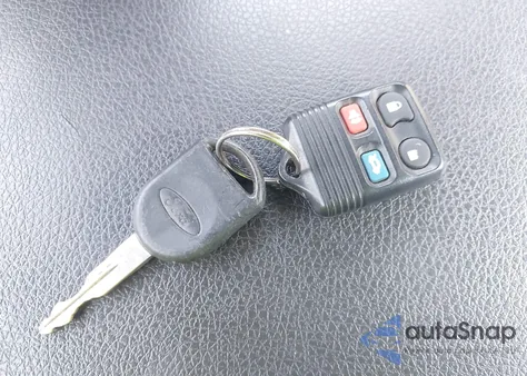 2005 Ford Mustang Gt Deluxe/Gt Premium z USA, uszkodzony, nr VIN 1ZVHT82H055176498